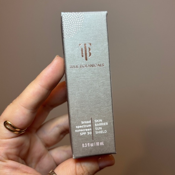 True Botanicals Skin Barrier Sun Shield SPF 30 - THREE Sample sizes 10ml each - Picture 6 of 10